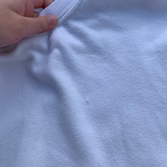 Brandy Melville light sweatshirt in white🤍 - Picture 4 of 6